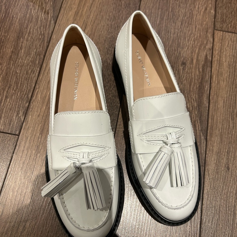 Stuart Weitzman White Leather Tassel Loafers